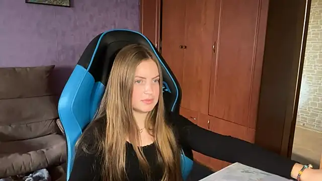 SilkSinner_ webcam
