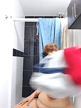 HOTANDSKINNY webcam