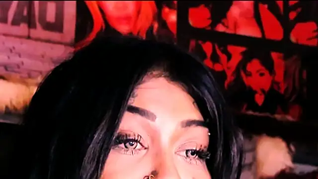 indian_dreamgirl webcam