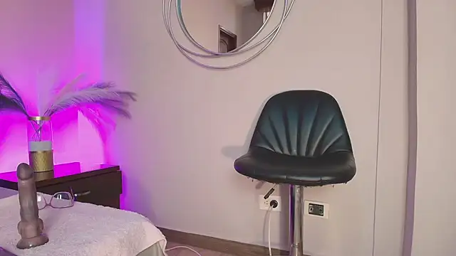 KorinaRuiz webcam