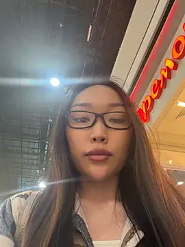 trytomakememoam webcam