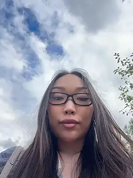trytomakememoam webcam