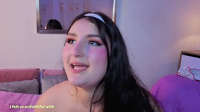 zoe_moon__ webcam