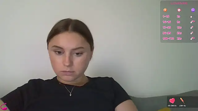 mia_bloomy webcam