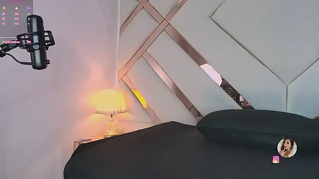 Noa_butterfly_ webcam
