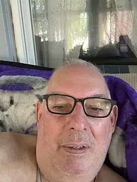CharlieWeaver22 Live Web Cam Show
