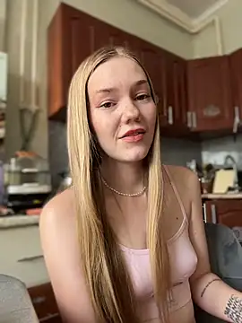 MilaMoone webcam