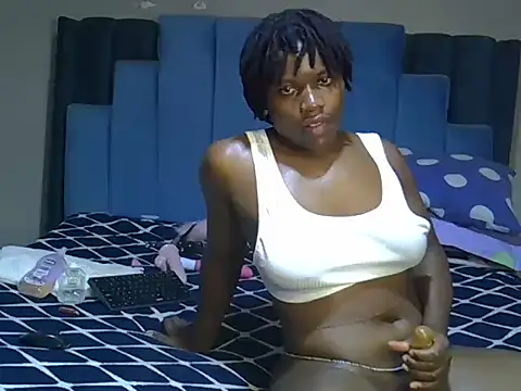melanin_moon webcam