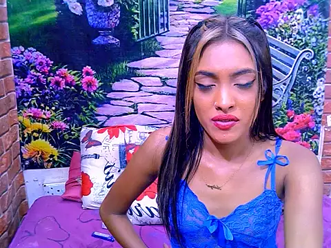 IndianPretty14u2Luv webcam