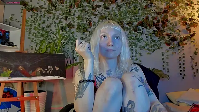 tattoo_art_baby webcam