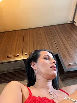 Hotmomcheckk_ webcam