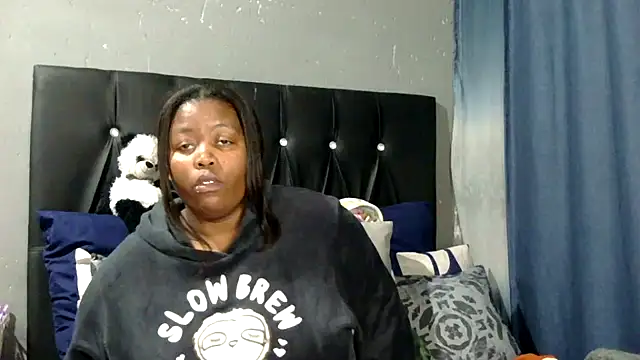 caramelbooty69 webcam