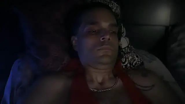 icebergslim281 live sex cam