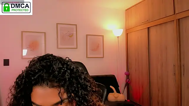 aleja_montiel__ webcam