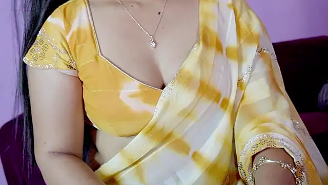 sexyhoney27 webcam