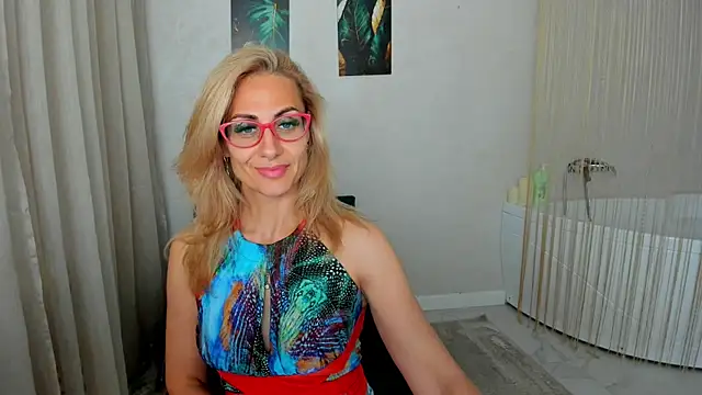 MuseOfStage live cam on StripChat