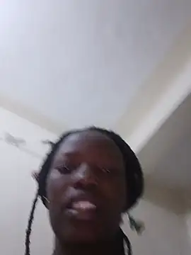 GoldenEbony1 webcam