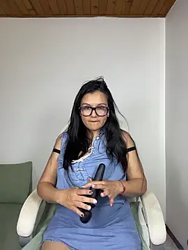 SWEETLILY18 webcam