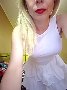 SelinaLovqx webcam