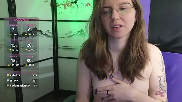 scarlettsrose live cam on StripChat