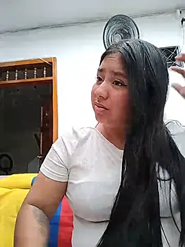 Amber_Herrera live cam on StripChat