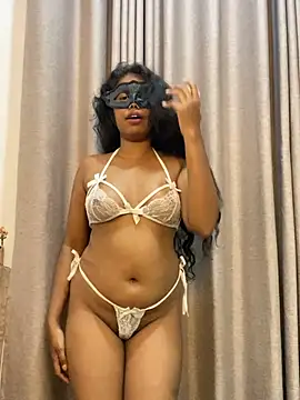 ZELINA_WOOFY webcam