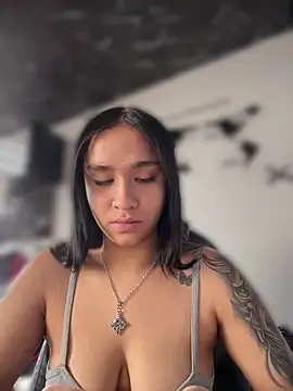 Isabella-Teen webcam
