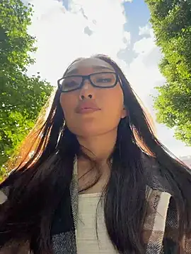 trytomakememoam webcam