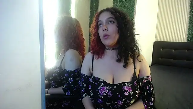 freya_velvet webcam