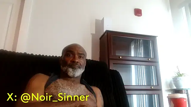 sinnernoir - Sinnernoir's free webcam - UK Sex Cams