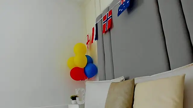 CannelaSmith webcam