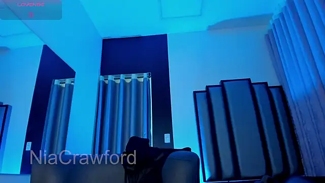 NiaCrawfordd webcam