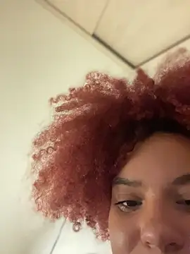 Leyah__ webcam