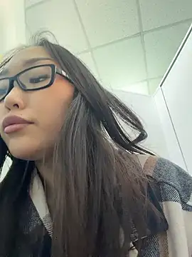 trytomakememoam webcam