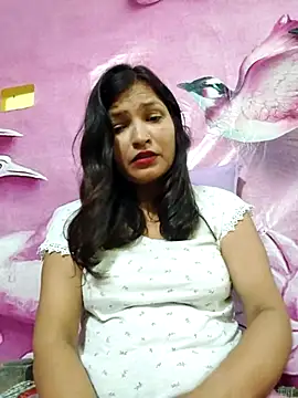 Priyaa_1433 webcam