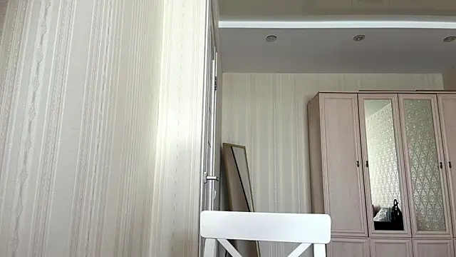 elaracuttie webcam