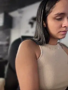 Isabella-Teen webcam