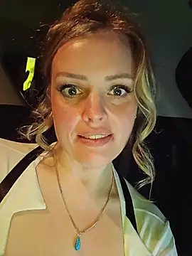 Bridgette03 Live Web Cam Show
