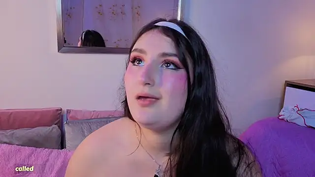 zoe_moon__ webcam
