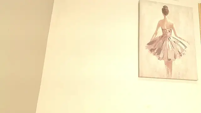 queen_adhara webcam