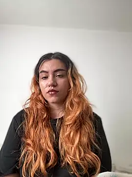 NikkiNix webcam