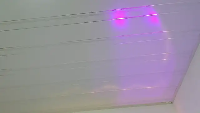 ArohomLester_ webcam