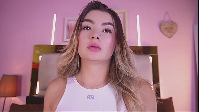 emmy_r webcam