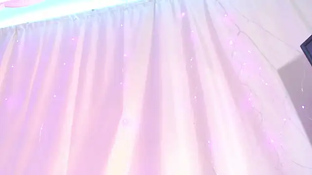 Anna_belly webcam