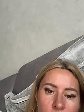 Tania201243 webcam