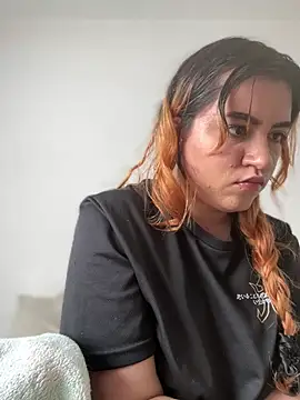 NikkiNix webcam
