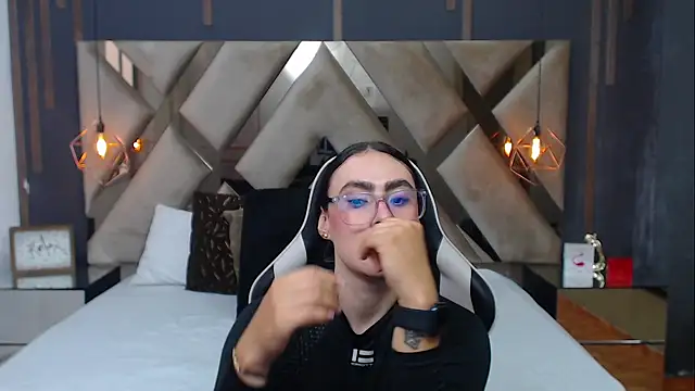 MartinaaFit webcam