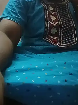tamil_swathii webcam
