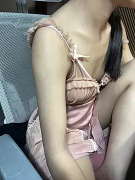 Mina048 webcam