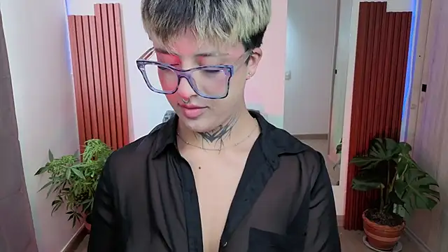 Rebeka-baker webcam
